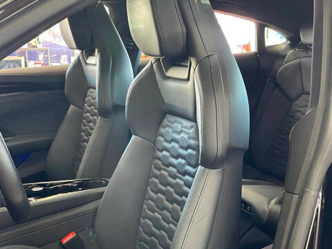 2022 Audi e-tron GT quattro Prestige