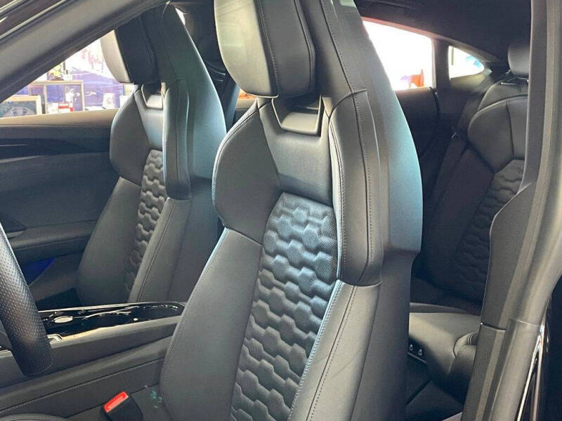 2022 Audi e-tron GT quattro Prestige