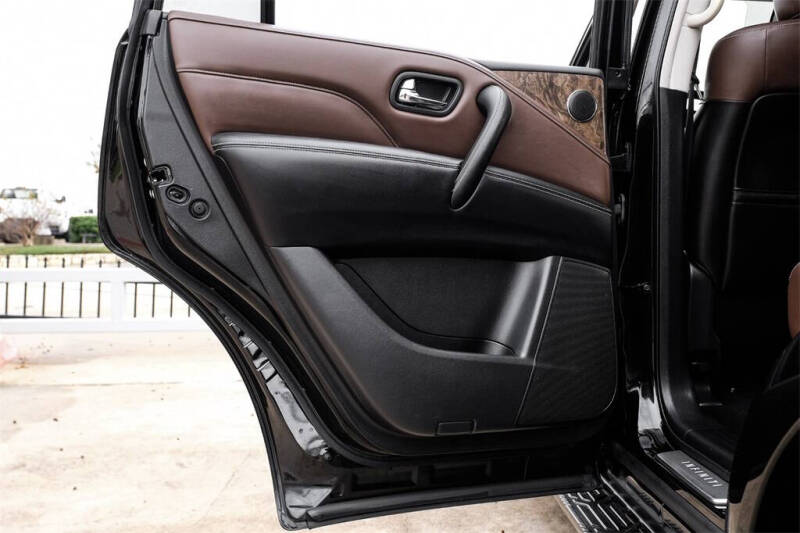 2022 Infiniti QX80 Premium Select