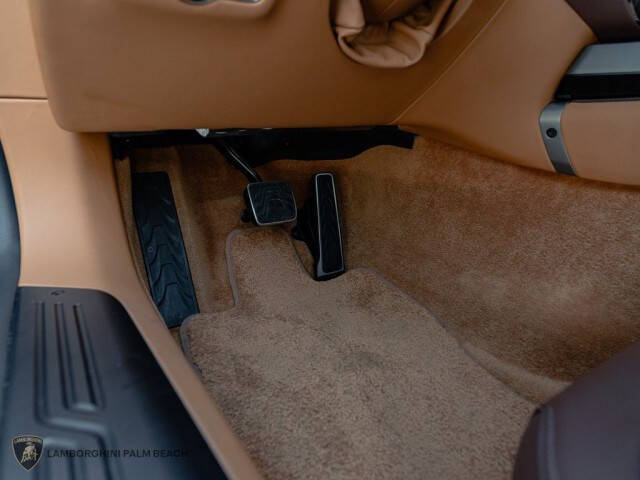 2025 Aston Martin Vanquish