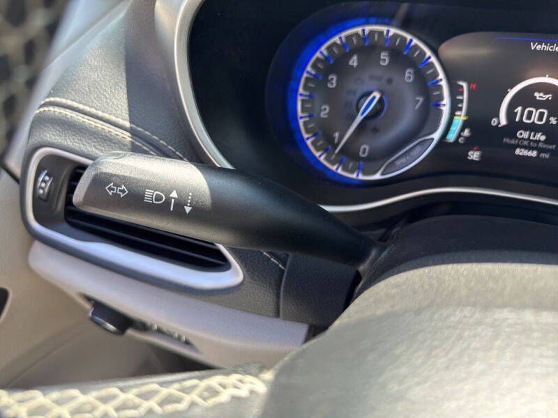 2022 Chrysler Pacifica Touring L