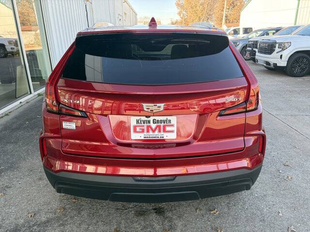 2024 Cadillac XT4 Luxury