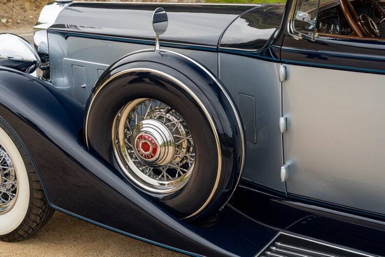 1933 Packard Twelve