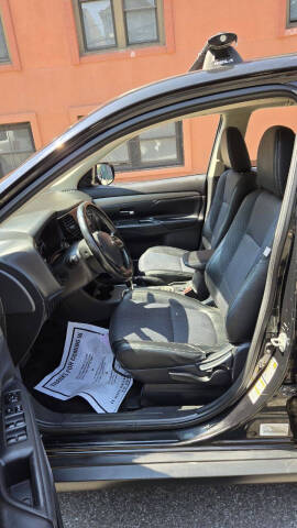 2015 Mitsubishi Outlander SE