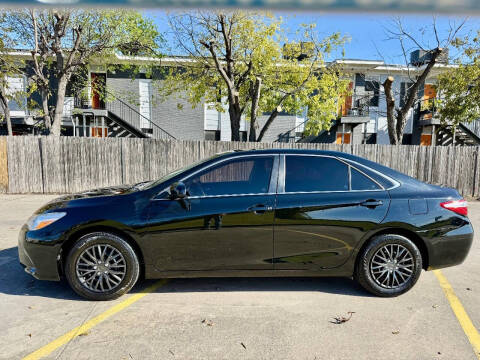 2016 Toyota Camry LE