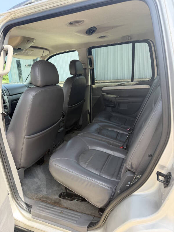 2003 Ford Explorer XLT