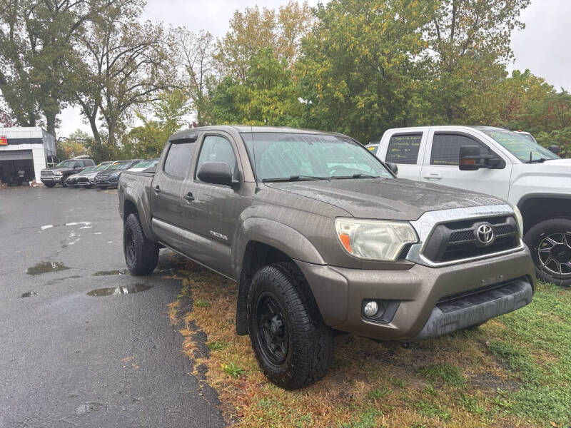 2015 Toyota Tacoma Base's photo