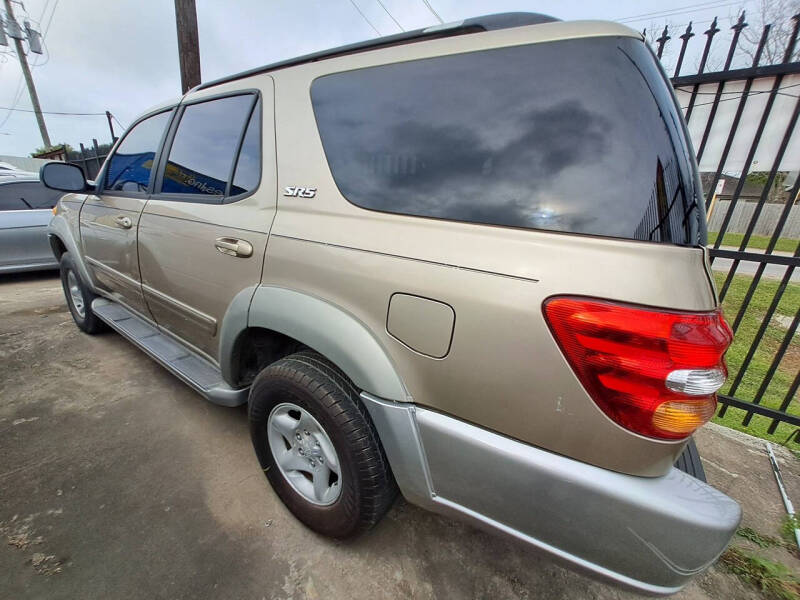 2002 Toyota Sequoia SR5