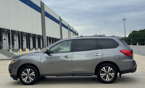 2017 Nissan Pathfinder SL