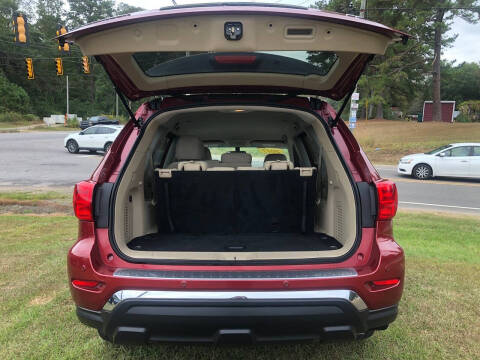2017 Nissan Pathfinder SV