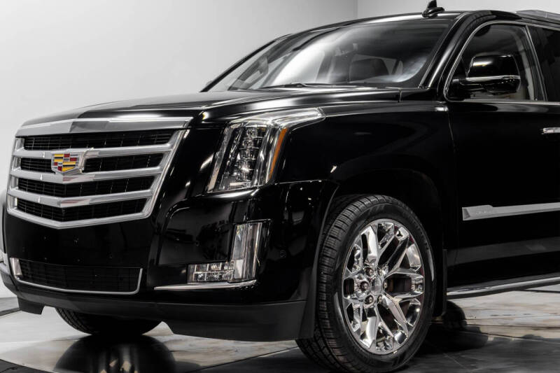 2020 Cadillac Escalade Luxury
