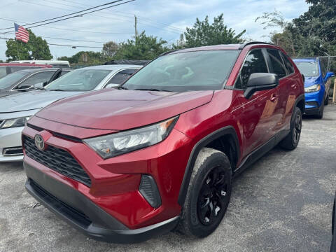 2020 Toyota RAV4 LE