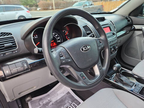 2015 Kia Sorento LX