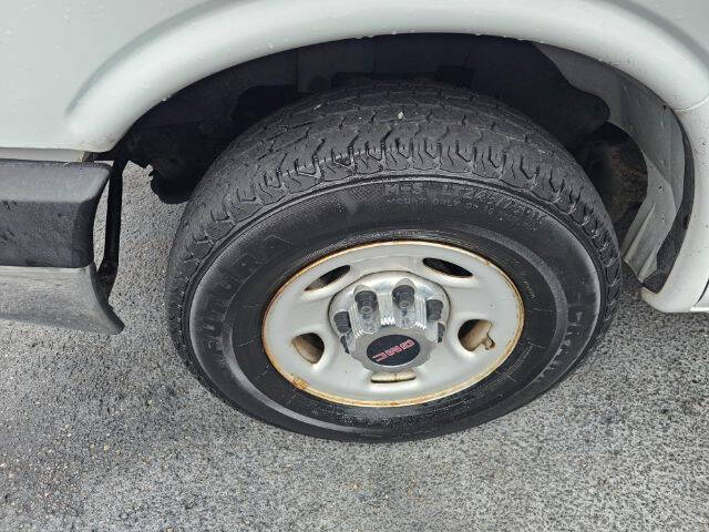 2013 GMC Savana LT 3500