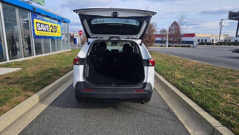 2021 Toyota RAV4 Hybrid LE