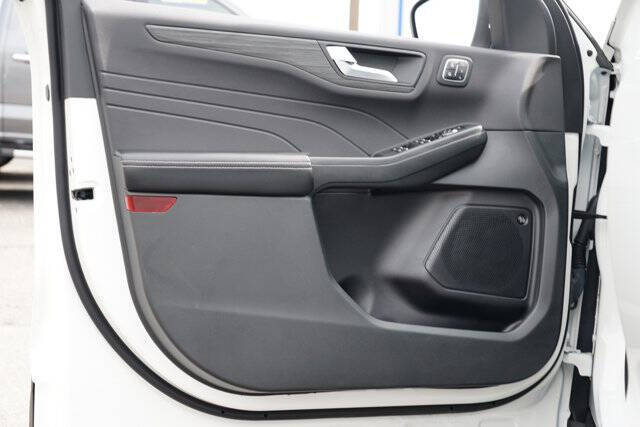 2023 Ford Escape Platinum