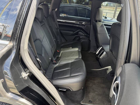 2012 Porsche Cayenne Tiptronic