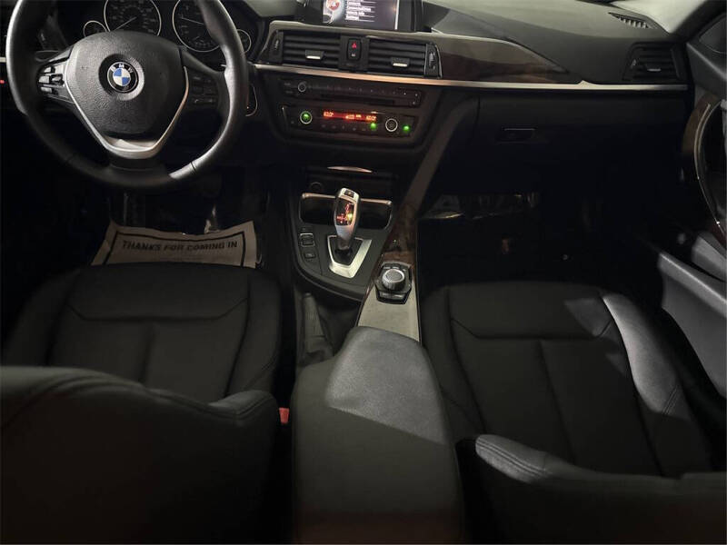 2015 BMW 3 Series 328i
