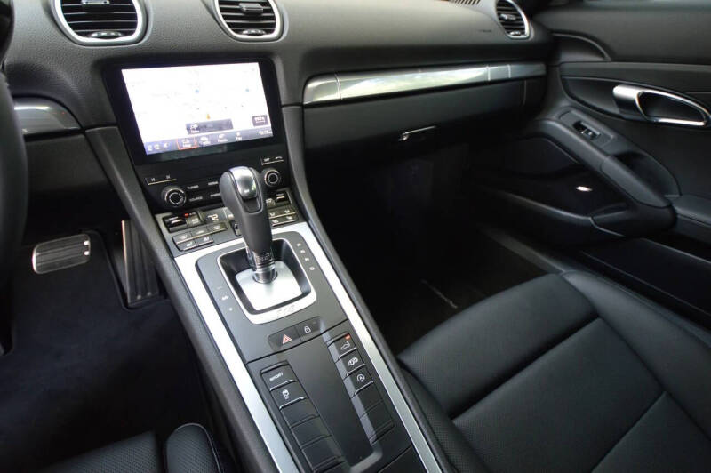 2025 Porsche 718 Cayman S