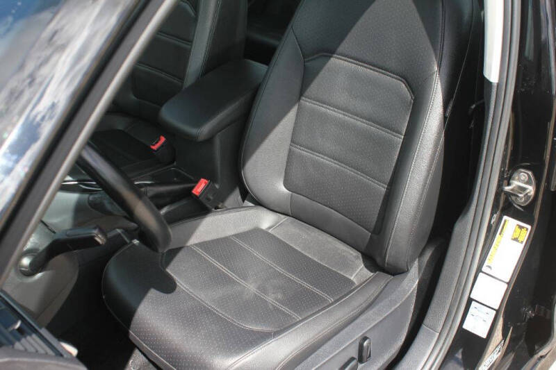 2016 Volkswagen Passat