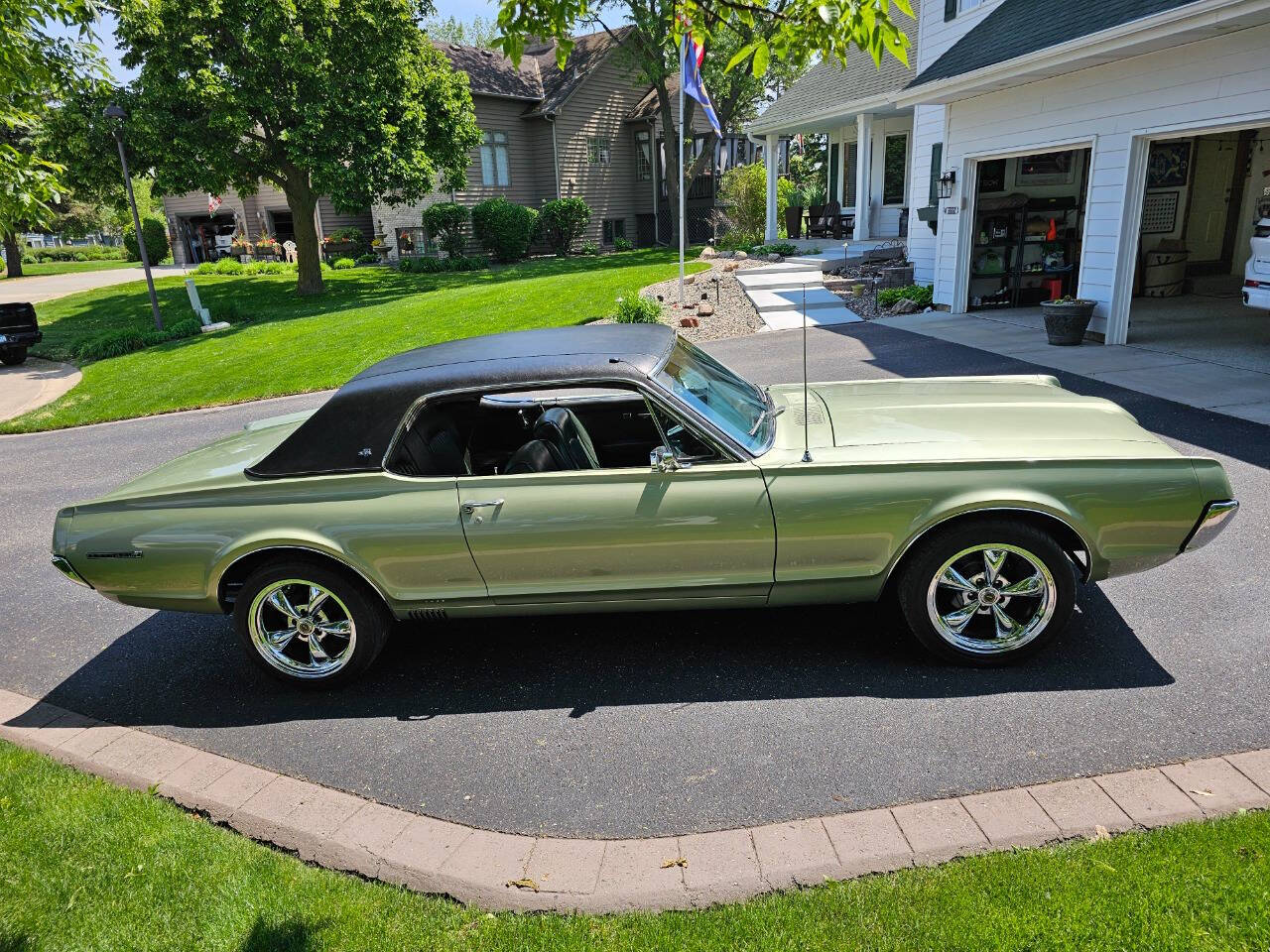 1967 Mercury Cougar XR7 14