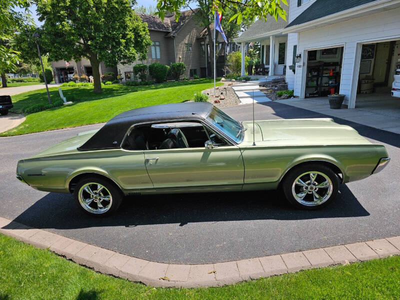 1967 Mercury Cougar XR7