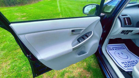 2013 Toyota Prius Two