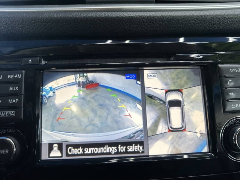 2016 Nissan Rogue SV