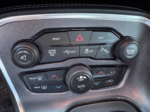 2016 Dodge Challenger R/T Scat Pack