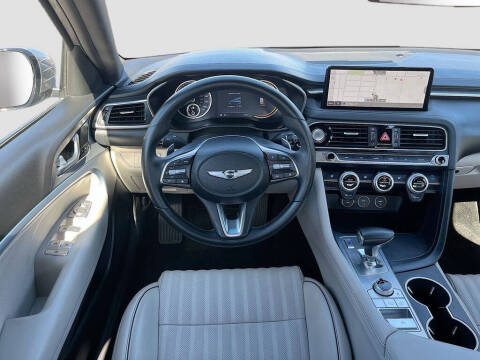 2023 Genesis G70
