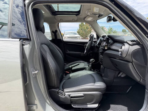 2016 MINI Hardtop 4 Door Cooper