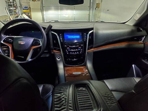 2018 Cadillac Escalade Premium Luxury