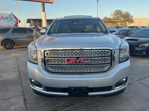 2017 GMC Yukon SLT