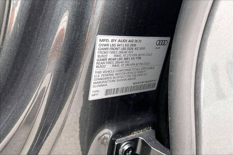 2020 Audi Q8 quattro Premium Plus 55 TFSI