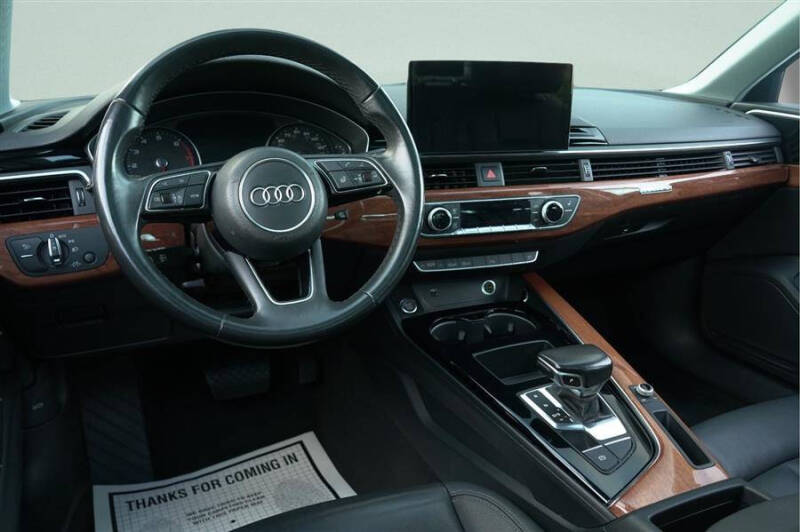 2022 Audi A4 quattro Premium 40 TFSI