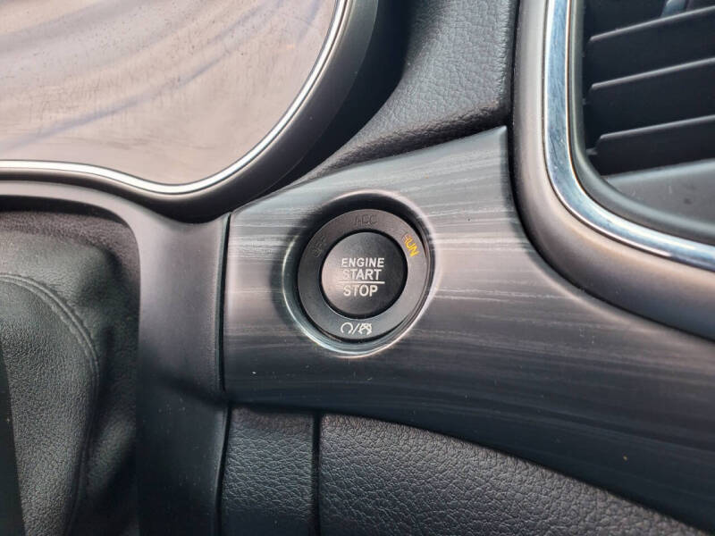 2019 Jeep Grand Cherokee Laredo E