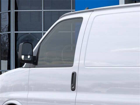 2025 Chevrolet Express 2500