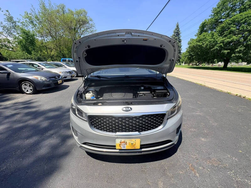 2015 Kia Sedona L