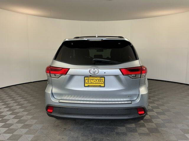 2017 Toyota Highlander LE Plus