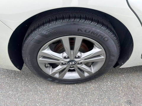 2017 Hyundai Elantra Value Edition