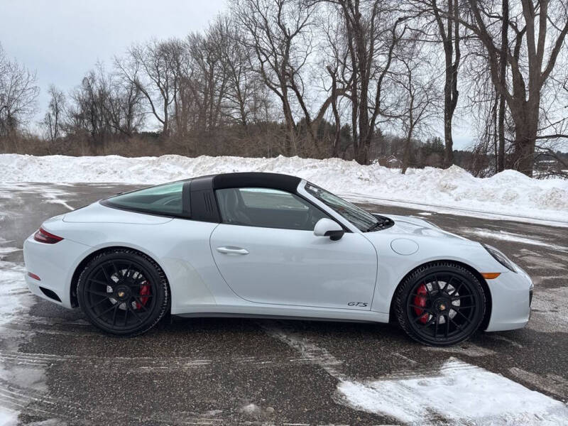 2019 Porsche 911 Targa 4 GTS
