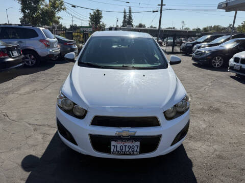 2016 Chevrolet Sonic LT Auto