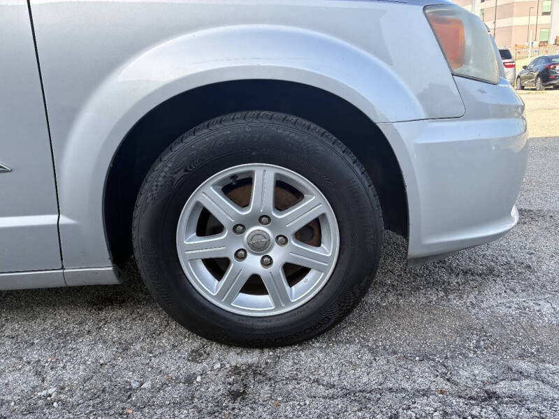 2012 Chrysler Town and Country Touring
