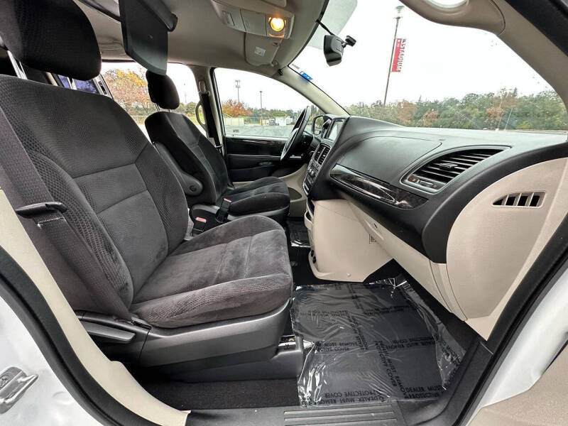 2014 Dodge Grand Caravan American Value Package