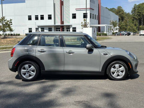 2021 MINI Hardtop 4 Door Cooper