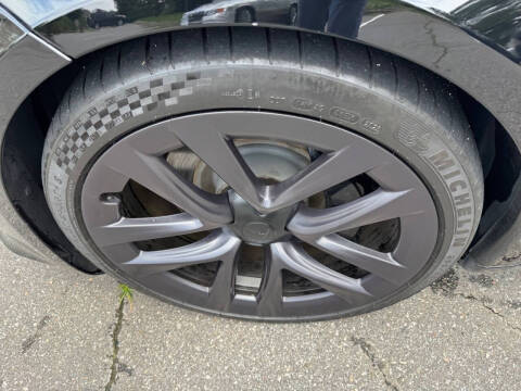 2021 Tesla Model S Plaid