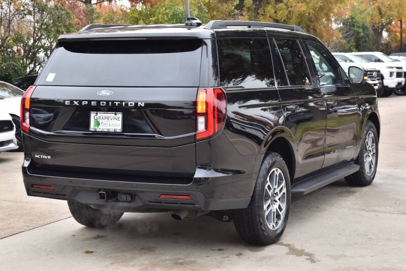 2025 Ford Expedition Active