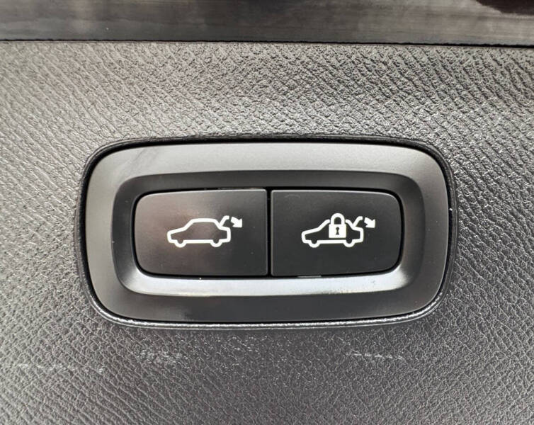 2018 Volvo XC90 T6 Inscription