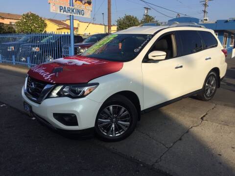 2018 Nissan Pathfinder for sale at LA PLAYITA AUTO SALES INC in South Gate CA