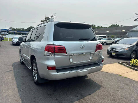 2013 Lexus LX 570
